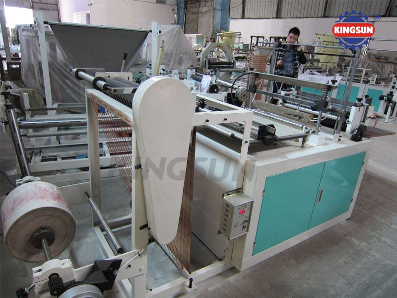 FQ Series Computer Control Heat-sealing and Cold Cutting Bag Making Machine