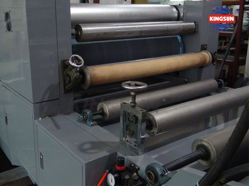Roll-type Paper Embossing Machine