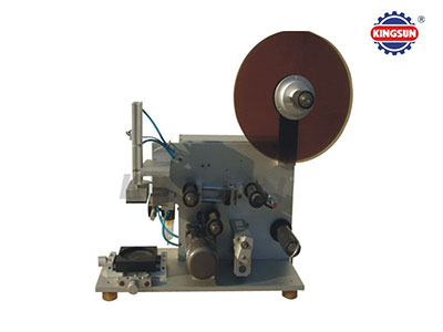 MT-60 Semi-automatic flat bottle sticker labeler