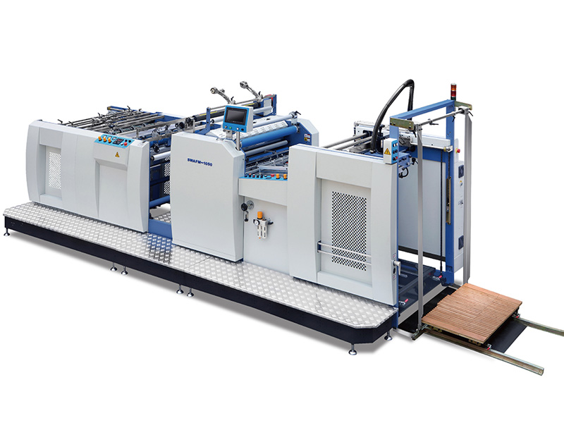 Industrial post-press thermal laminator for offset printing finishing, designed for large format paper sheets and high-productivity packaging lines.