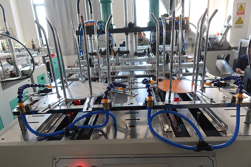 KML-620Y High-Speed Intelligent Paper Plate Making Machine